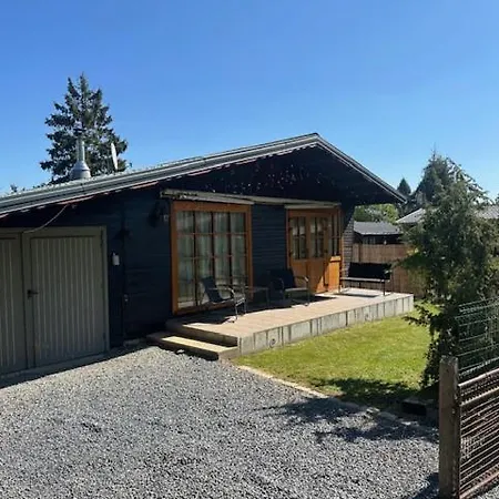 La Taniere Du Ptit Lou Chalet *